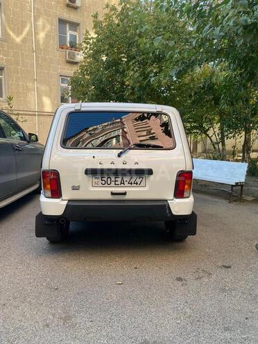 LADA (VAZ) Niva 2017, 40,000 km - 1.7 l - Quba
