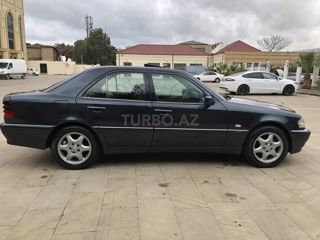 Mercedes C 220 1998, 498,000 km - 2.2 l - Bakı