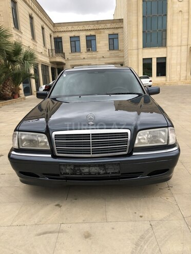 Mercedes C 220 1998, 498,000 km - 2.2 l - Bakı