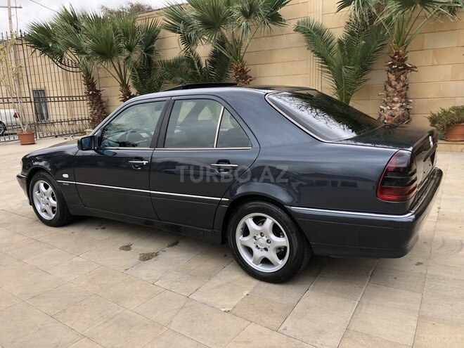 Mercedes C 220 1998, 498,000 km - 2.2 l - Bakı