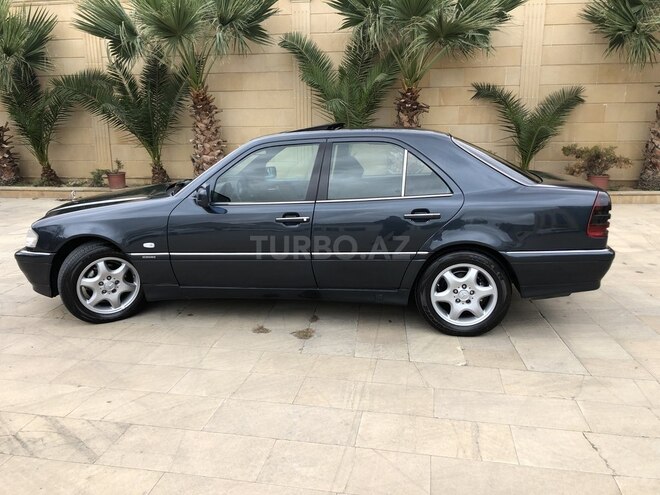 Mercedes C 220 1998, 498,000 km - 2.2 l - Bakı