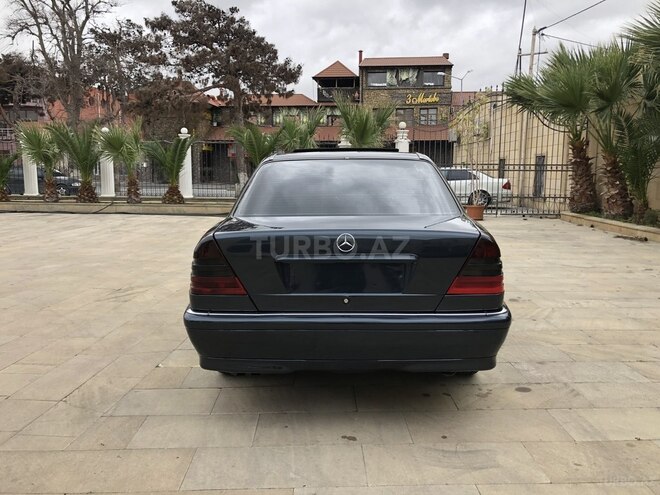 Mercedes C 220 1998, 498,000 km - 2.2 l - Bakı