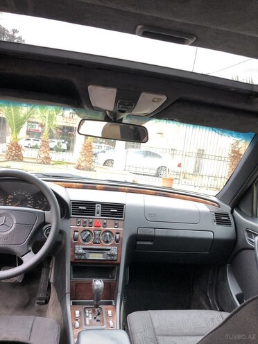 Mercedes C 220 1998, 498,000 km - 2.2 l - Bakı