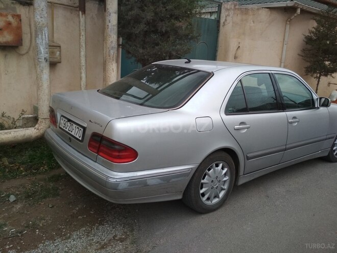 Mercedes E 270 1999, 441,000 km - 2.7 l - Bakı