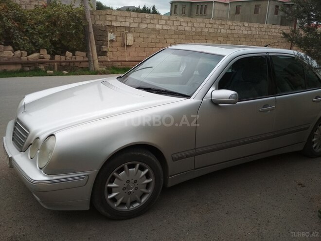 Mercedes E 270 1999, 441,000 km - 2.7 l - Bakı