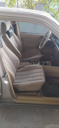Mercedes 190 1991, 220,000 km - 2.0 l - Neftçala