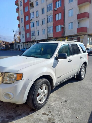Ford Escape 2007, 136,000 km - 3.0 л - Zaqatala