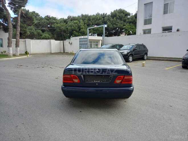 Mercedes E 240 1998, 272,000 km - 2.4 l - Bakı