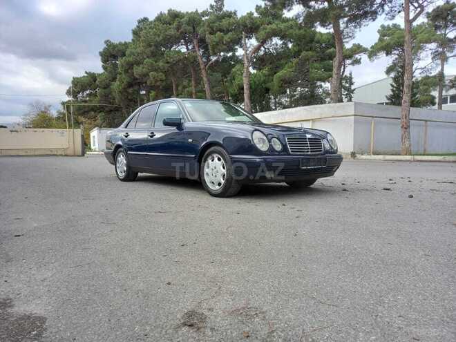 Mercedes E 240 1998, 272,000 km - 2.4 l - Bakı