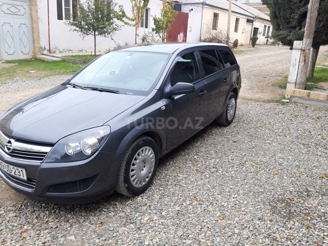 Opel Astra 2009, 167,000 km - 1.4 l - Gəncə