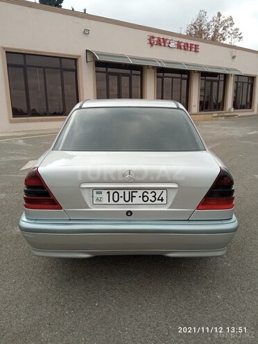 Mercedes C 220 1999, 361,456 km - 2.2 l - Bakı