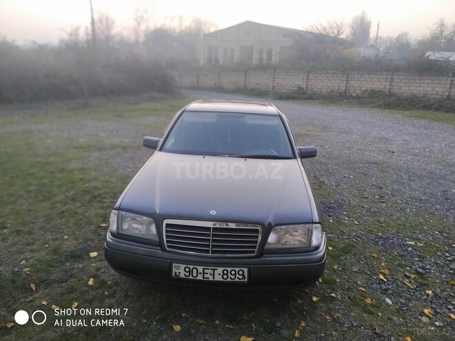 Mercedes C 180 1995, 360,000 km - 2.0 l - Qəbələ