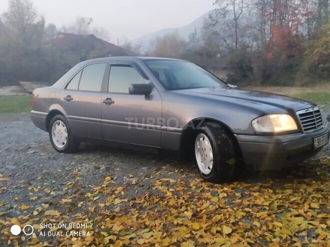 Mercedes C 180 1995, 360,000 km - 2.0 l - Qəbələ