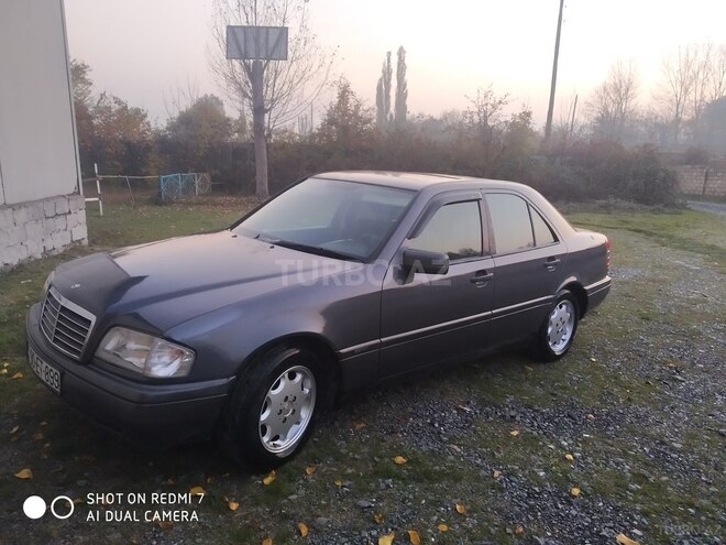 Mercedes C 180 1995, 360,000 km - 2.0 l - Qəbələ