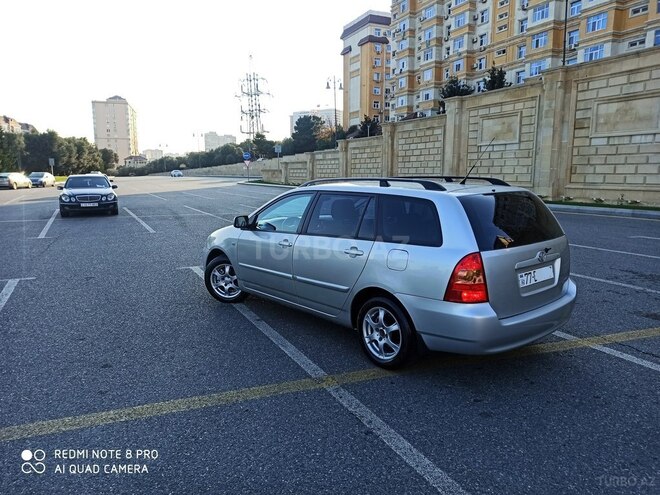 Toyota Corolla 2005, 182,000 km - 1.4 л - Bakı