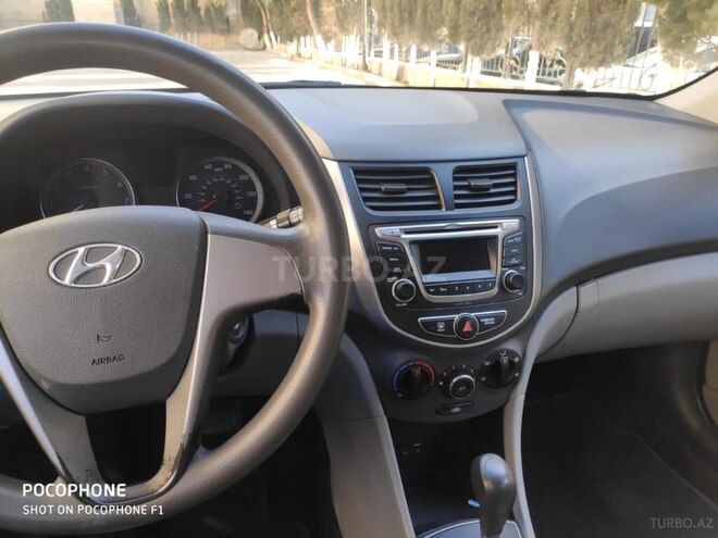 Hyundai Accent 2015, 178,637 km - 1.6 л - Bakı