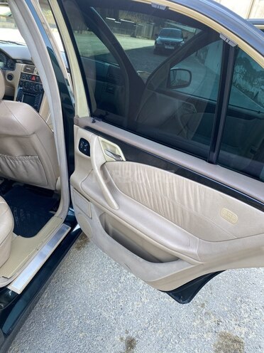 Mercedes E 280 2000, 340,000 km - 2.8 l - Bakı