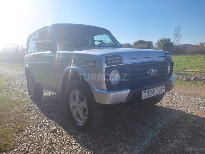 LADA (VAZ) Niva 1988, 300,000 km - 1.7 l - Sabirabad