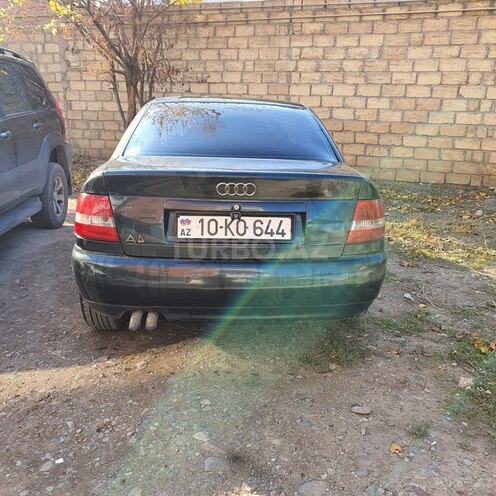 Audi A4 1996, 418,000 km - 1.9 l - Gəncə