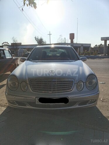 Mercedes E 240 2003, 175,000 km - 2.6 l - Salyan