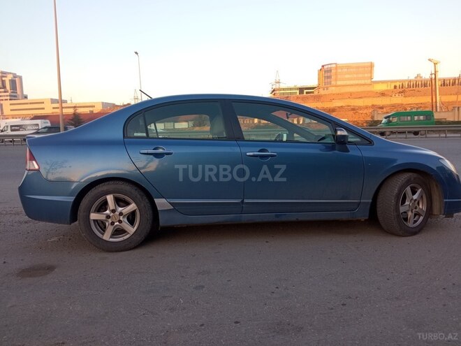 Honda Civic 2006, 278,000 km - 1.3 л - Bakı