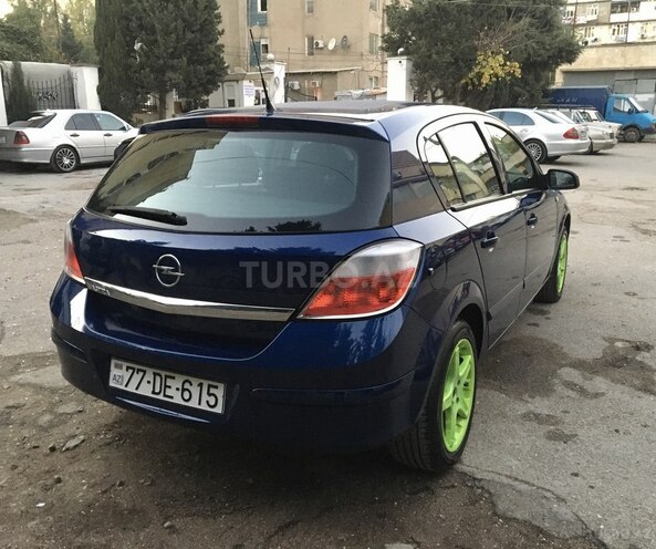 Opel Astra 2004, 214,000 km - 1.4 л - Bakı