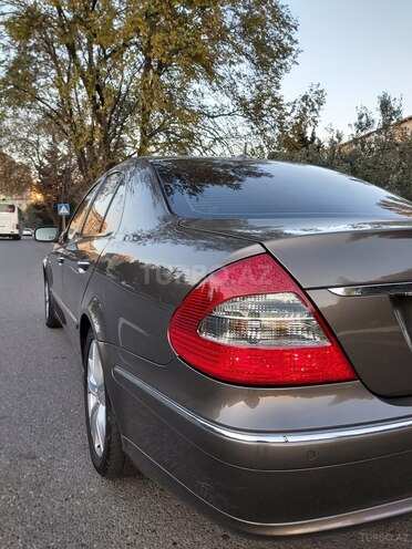 Mercedes E 220 2009, 202,360 km - 2.2 l - Bakı