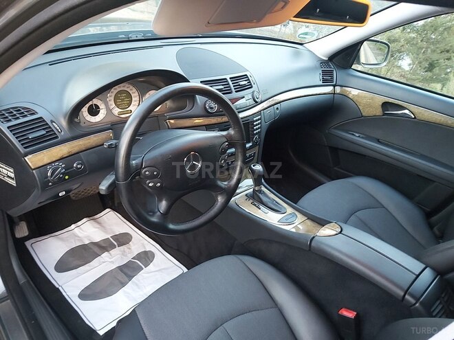 Mercedes E 220 2009, 202,360 km - 2.2 l - Bakı