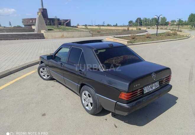 Mercedes 190 1993, 33,000 km - 2.0 l - Salyan