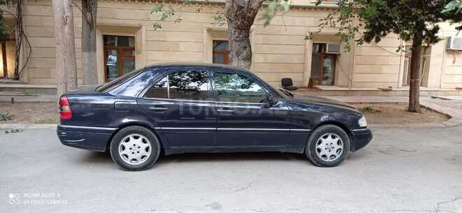 Mercedes C 230 1997, 440,000 km - 2.3 l - Sumqayıt