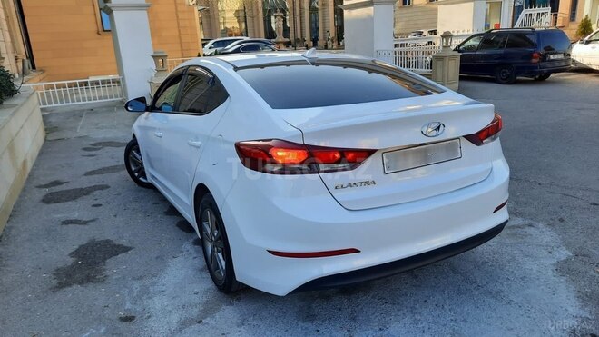 Hyundai Elantra 2017, 76,000 km - 2.0 l - Bakı