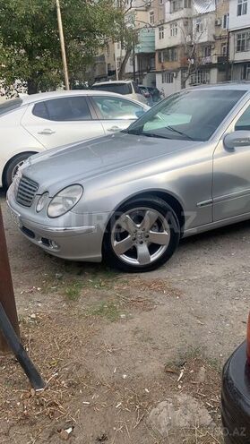 Mercedes E 240 2003, 230,000 km - 2.4 l - Bakı