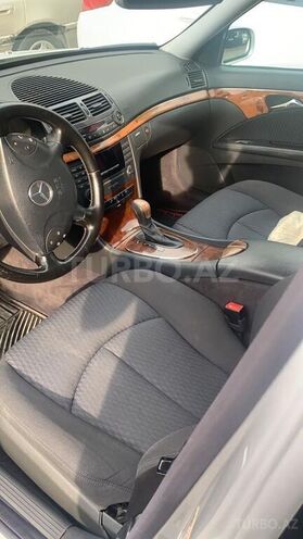 Mercedes E 240 2003, 230,000 km - 2.4 l - Bakı