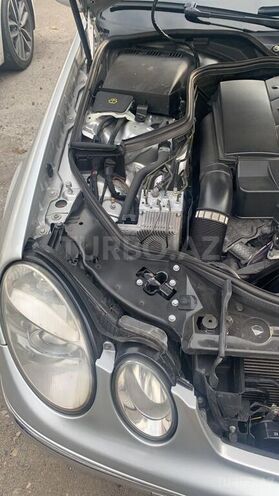 Mercedes E 240 2003, 230,000 km - 2.4 l - Bakı