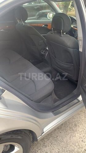 Mercedes E 240 2003, 230,000 km - 2.4 l - Bakı