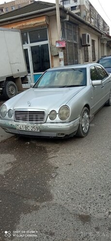 Mercedes E 200 1996, 324,568 km - 2.0 l - Bakı
