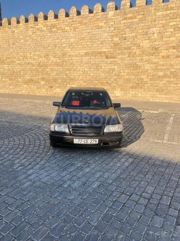Mercedes C 230 1997, 245,000 km - 2.3 l - Bakı
