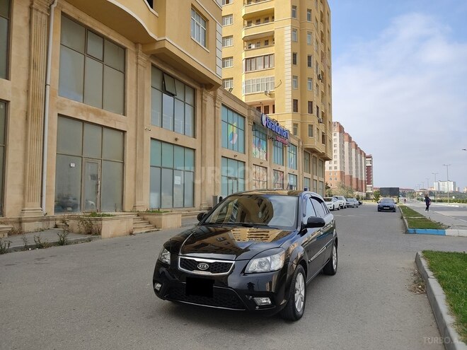 Kia Rio 2010, 209,000 km - 1.4 л - Sumqayıt
