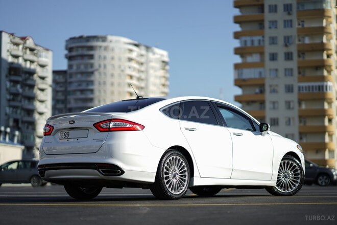 Ford Fusion 2015, 172,200 km - 2.0 l - Bakı