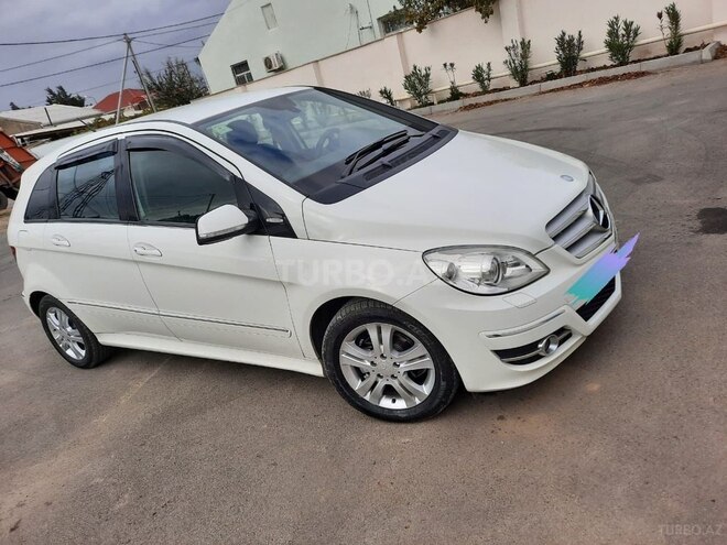 Mercedes B 180 2009, 175,000 km - 1.7 l - Bakı