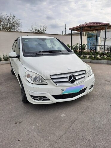 Mercedes B 180 2009, 175,000 km - 1.7 l - Bakı