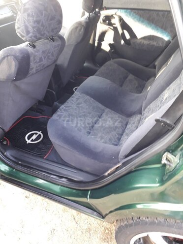 Opel Vectra 1997, 389,582 km - 1.6 l - Goranboy
