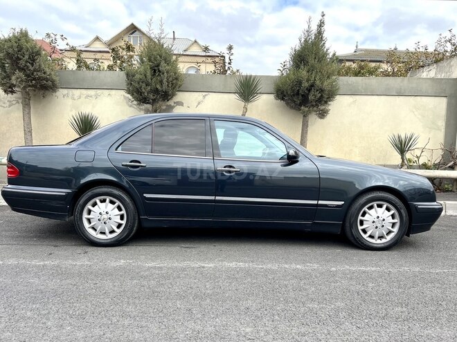 Mercedes E 270 2001, 380,000 km - 2.7 л - Bakı