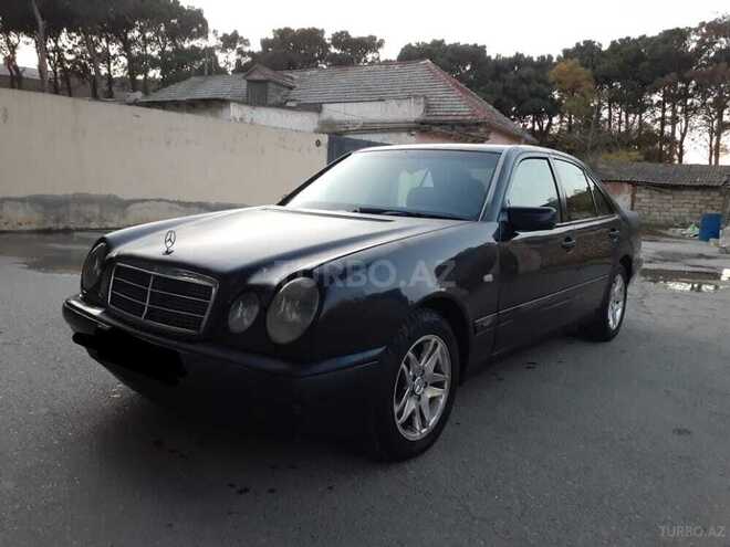 Mercedes E 220 1999, 385,000 km - 2.2 l - Bakı