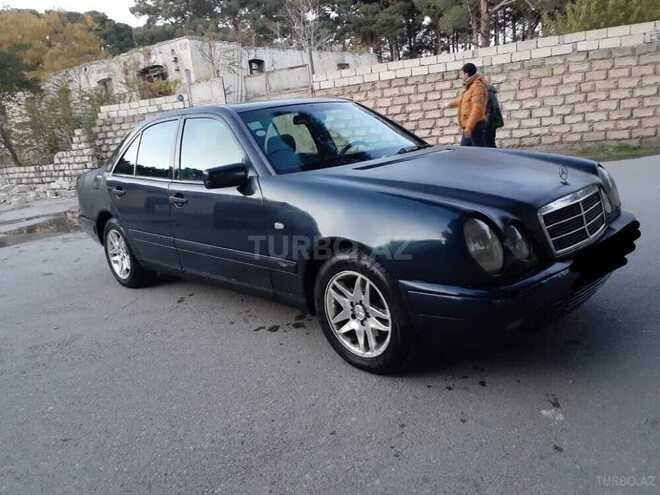 Mercedes E 220 1999, 385,000 km - 2.2 l - Bakı