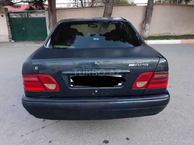 Mercedes E 220 1999, 385,000 km - 2.2 l - Bakı