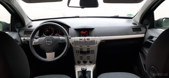 Opel Astra 2007, 178,000 km - 1.3 л - Bakı