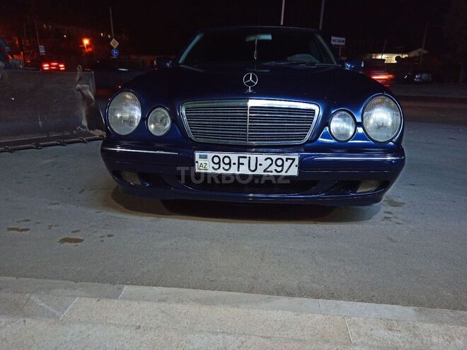 Mercedes E 220 2001, 11,402 km - 2.2 l - Bakı