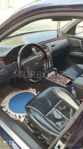 Mercedes E 220 2001, 11,402 km - 2.2 l - Bakı