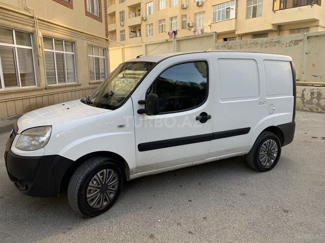 Fiat Doblo 2012, 266,000 km - 1.3 л - Bakı